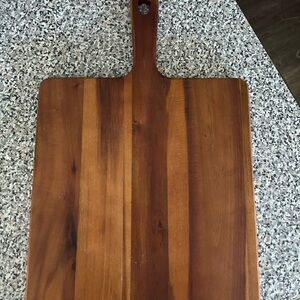 Wooden Cutting Board with Handle